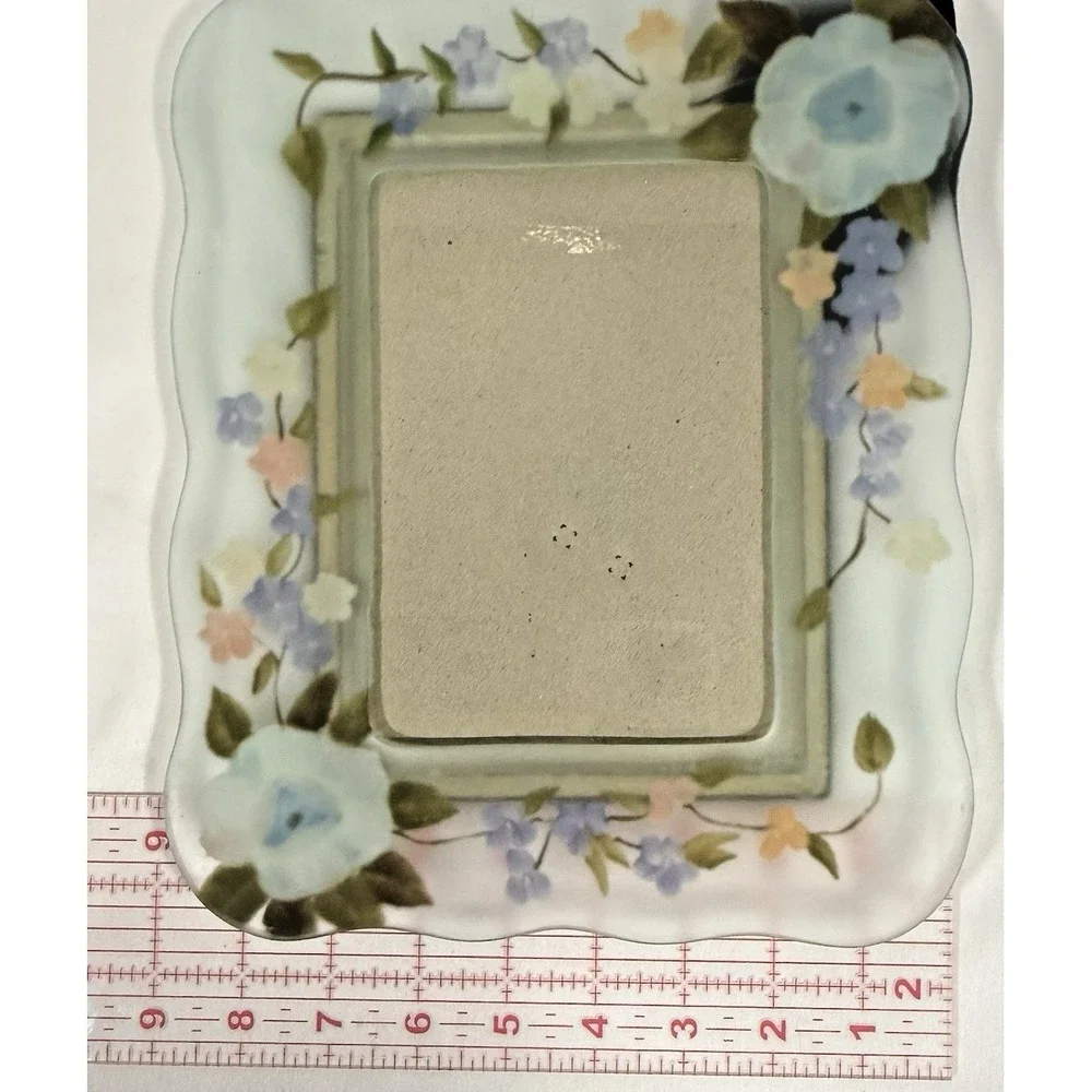 Salton At Home Floral Picture Frame 4x6 Blue Frosted Glass Scalloped Edge